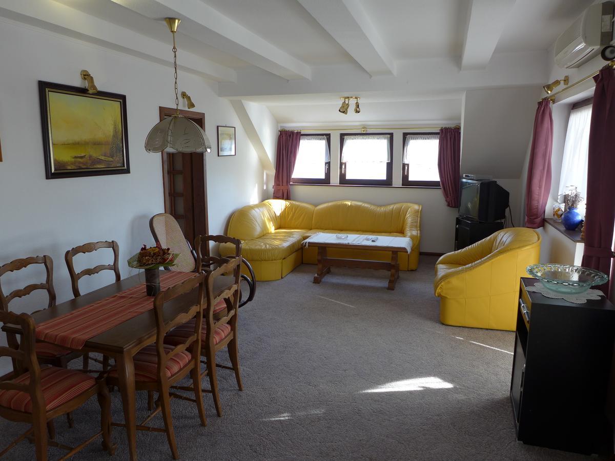 Lakeside Apartment Tihany Luaran gambar